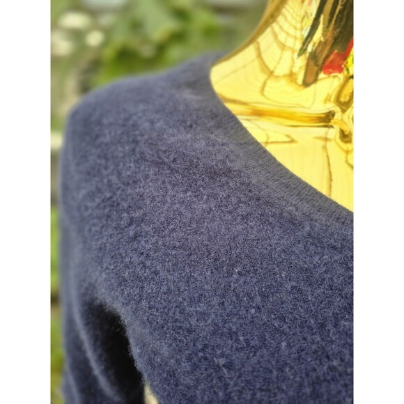 Quince Cashmere Sweater Womens Large Navy Blue V-Neck - Picture 2 of 6